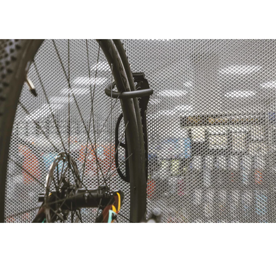 bike hanger F on the wall for front wheel, black