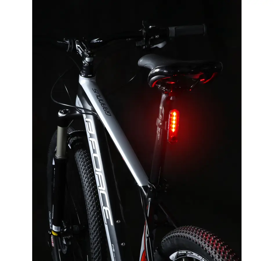 blikačka zadní FORCE DOT 20LM, 5x LED, USB