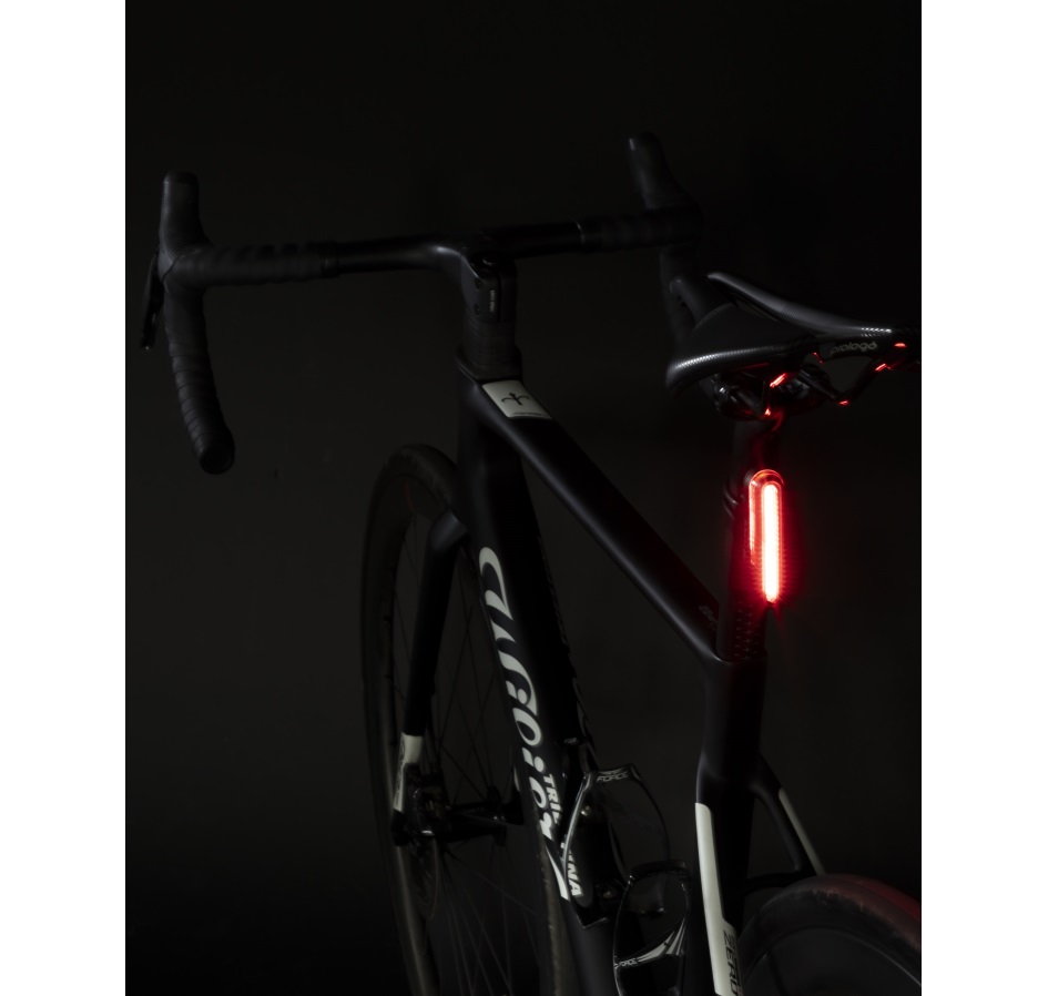 blikačka zadní FORCE SKATO 20LM, 20 x LED, USB
