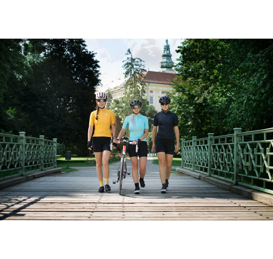 kraťasy F CHARM LADY do pasu s vložkou, černé