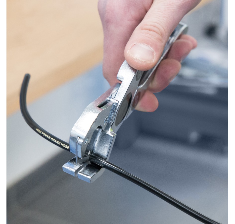 pliers FORCE for hydraulic hoses