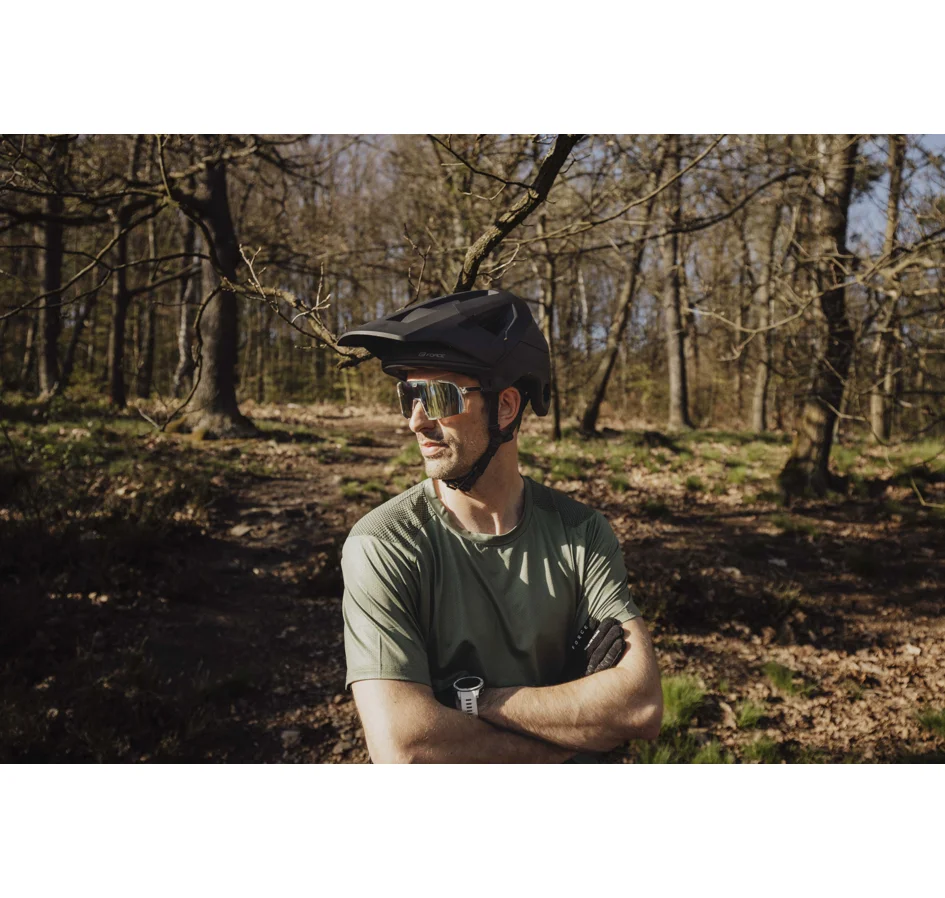 přilba FORCE VENOM downhill, černá