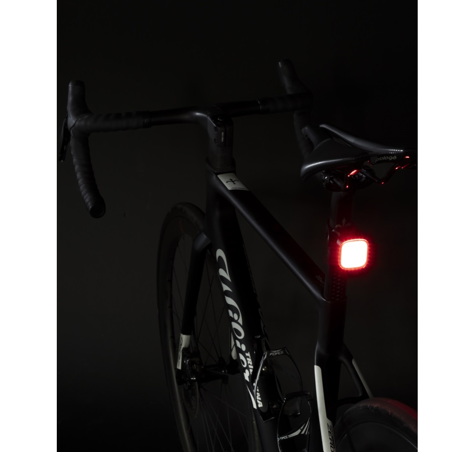 rear light FORCE COB 2.0 25 LM, 36 x LED, USB