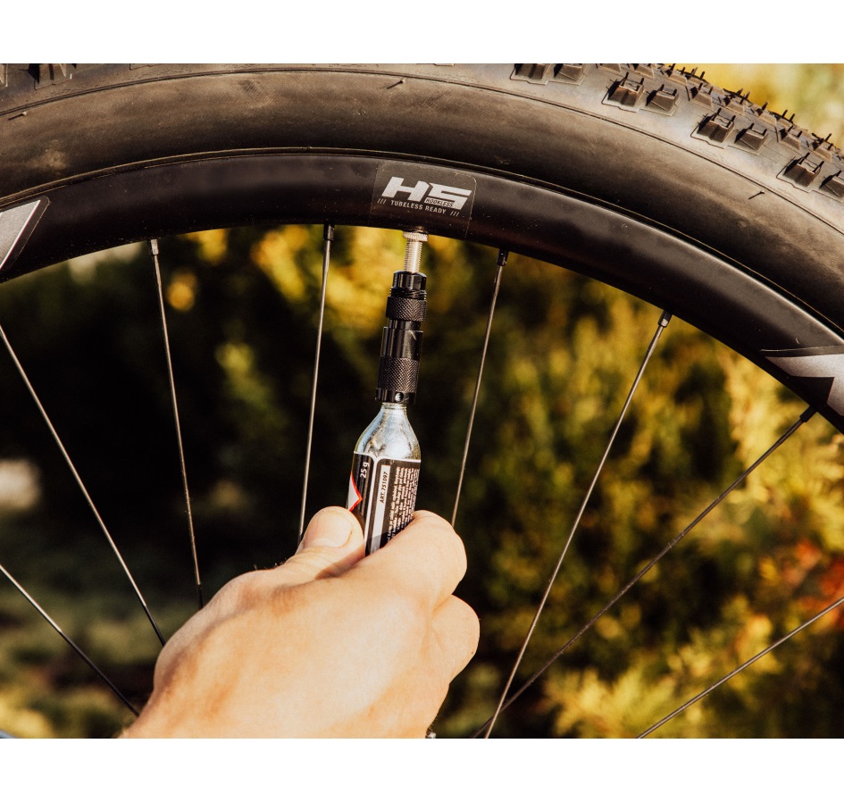 set FORCE PIKADO 2.0 for tubeless repair+inflator