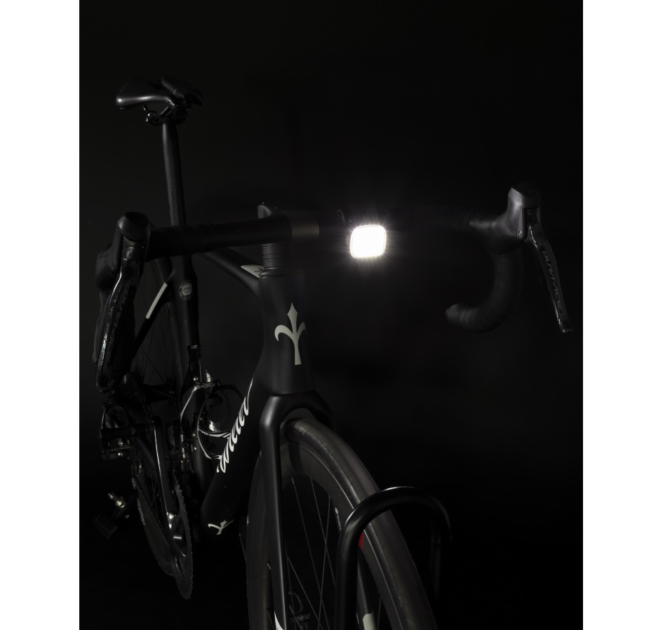 světlo/blikačka přední FORCE COB 2.0 75LM USB,čern