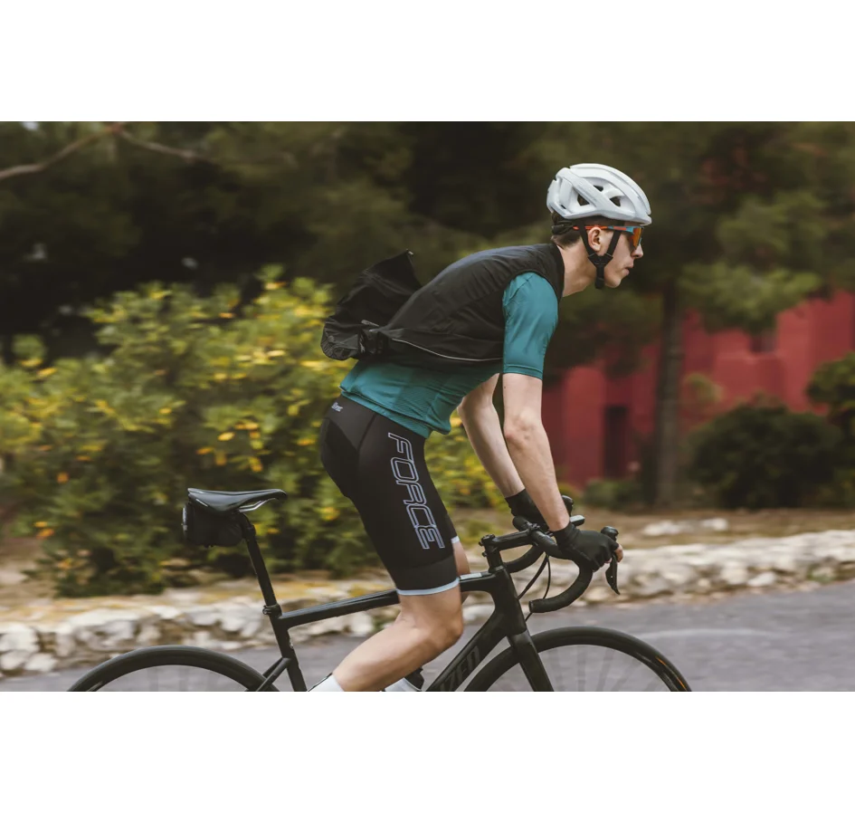 vesta FORCE VISION, plná záda, černá